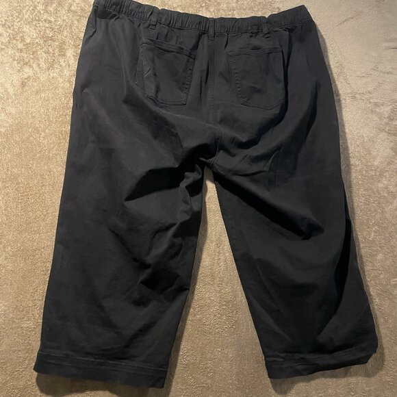 Torrid Pants Women's 4X Plus Black Cropped Capri Stretch Drawstring Casual - Picture 3 of 7